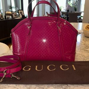 👜 Vintage Gucci Microguccissima Fuchsia Leather Bag – Gold Hardware, Y2K Chic